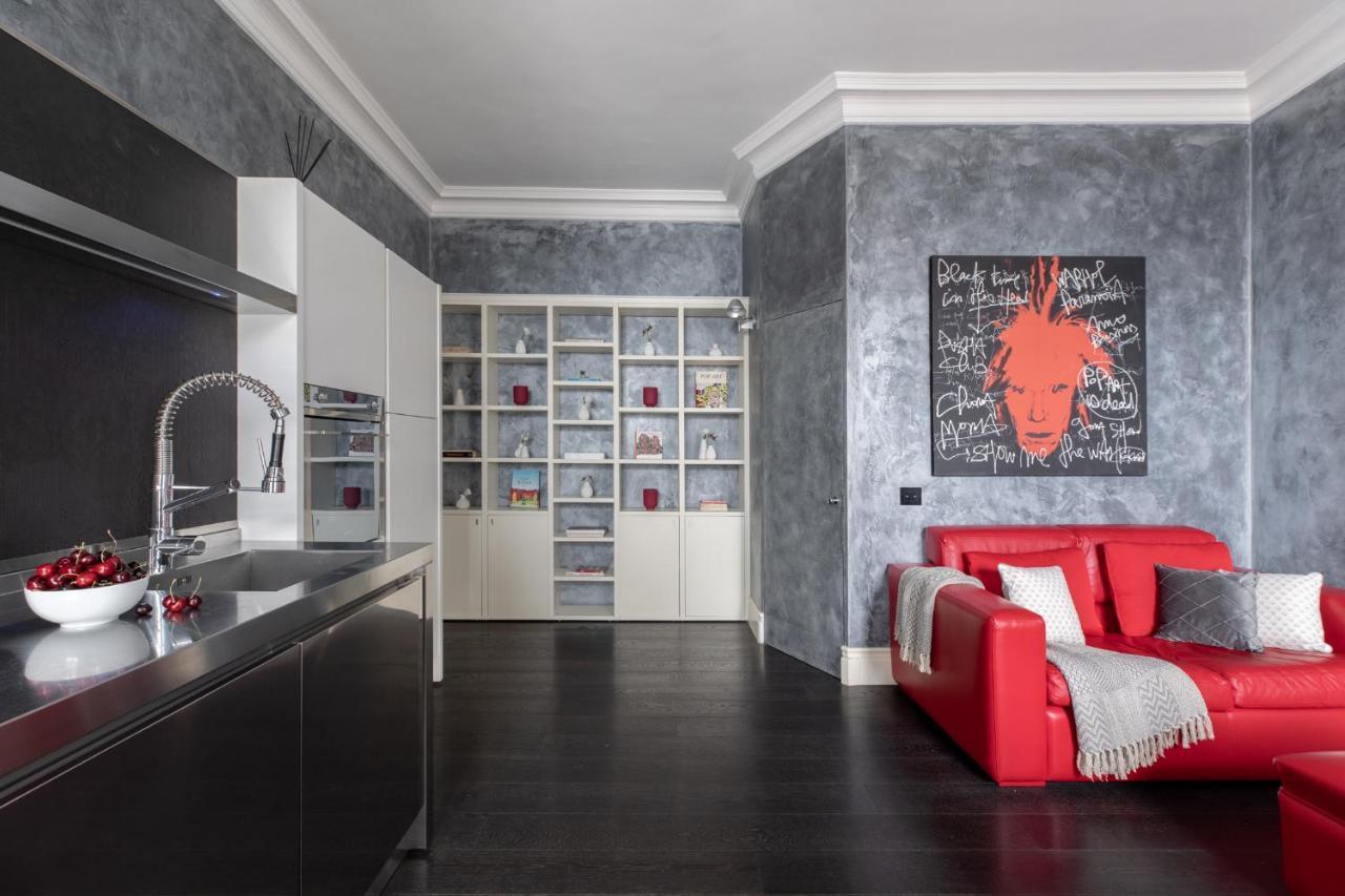 Apartment Iflat A Sparkle Of Red In Trastevere *